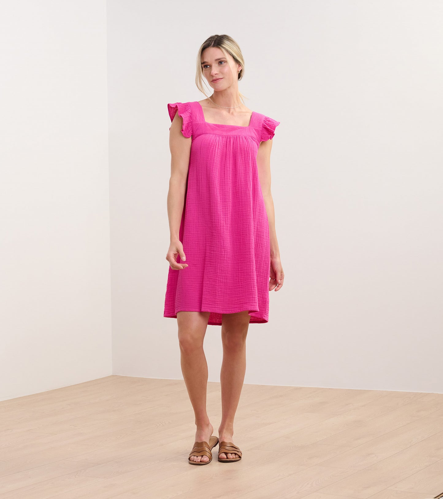 Robe à manchrons flottants – Fuchsia