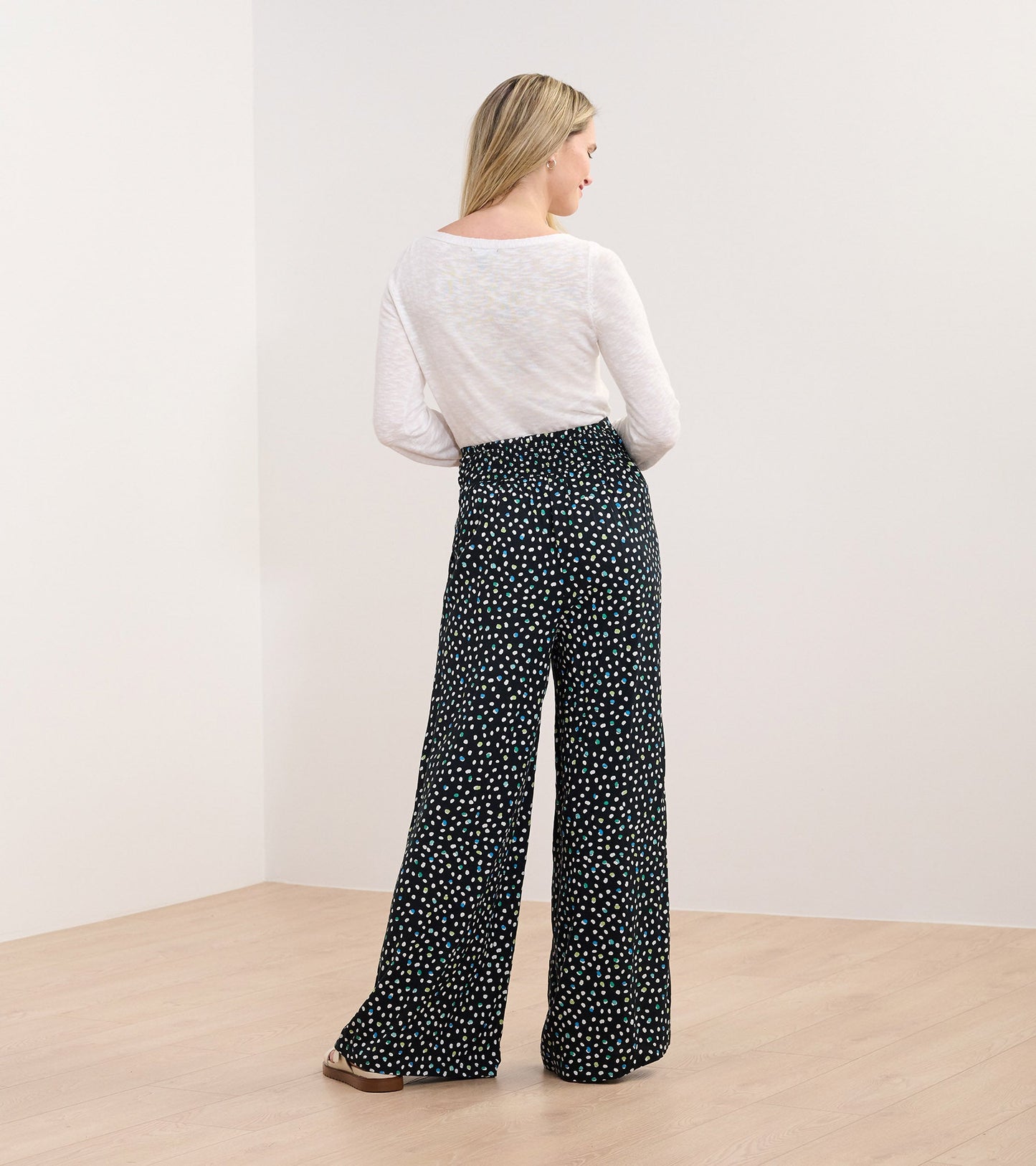 Pantalon à jambe large ceinturé – Multitude de petits pois