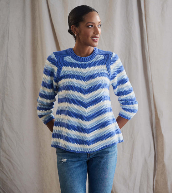hatley Pull à coupe trapèze et à motif chevron – Bleu marine