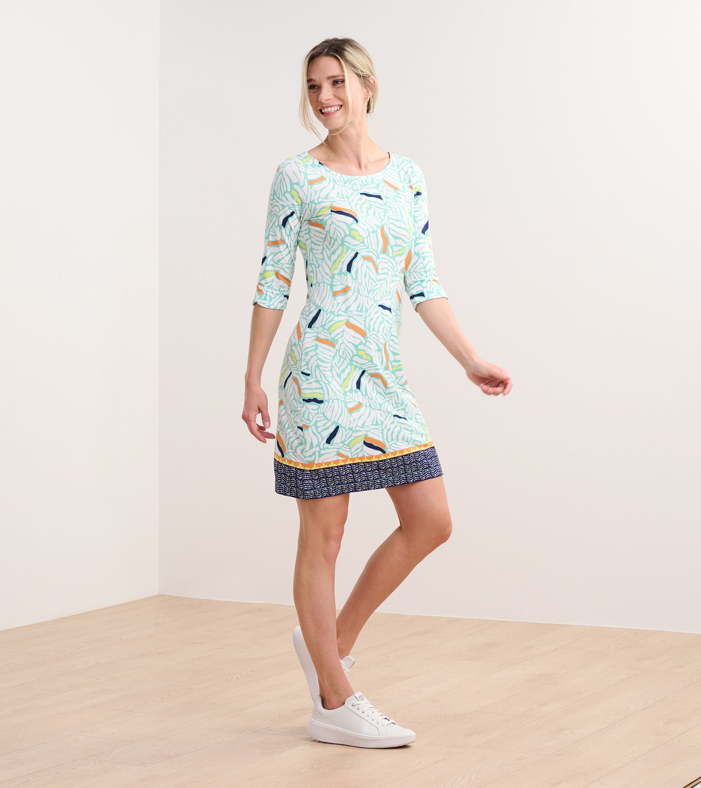 Robe Lucy – Feuilles dans le vent