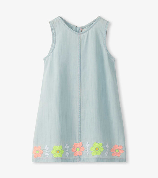 Robe chasuble brodée en tencel – Bleu pâle