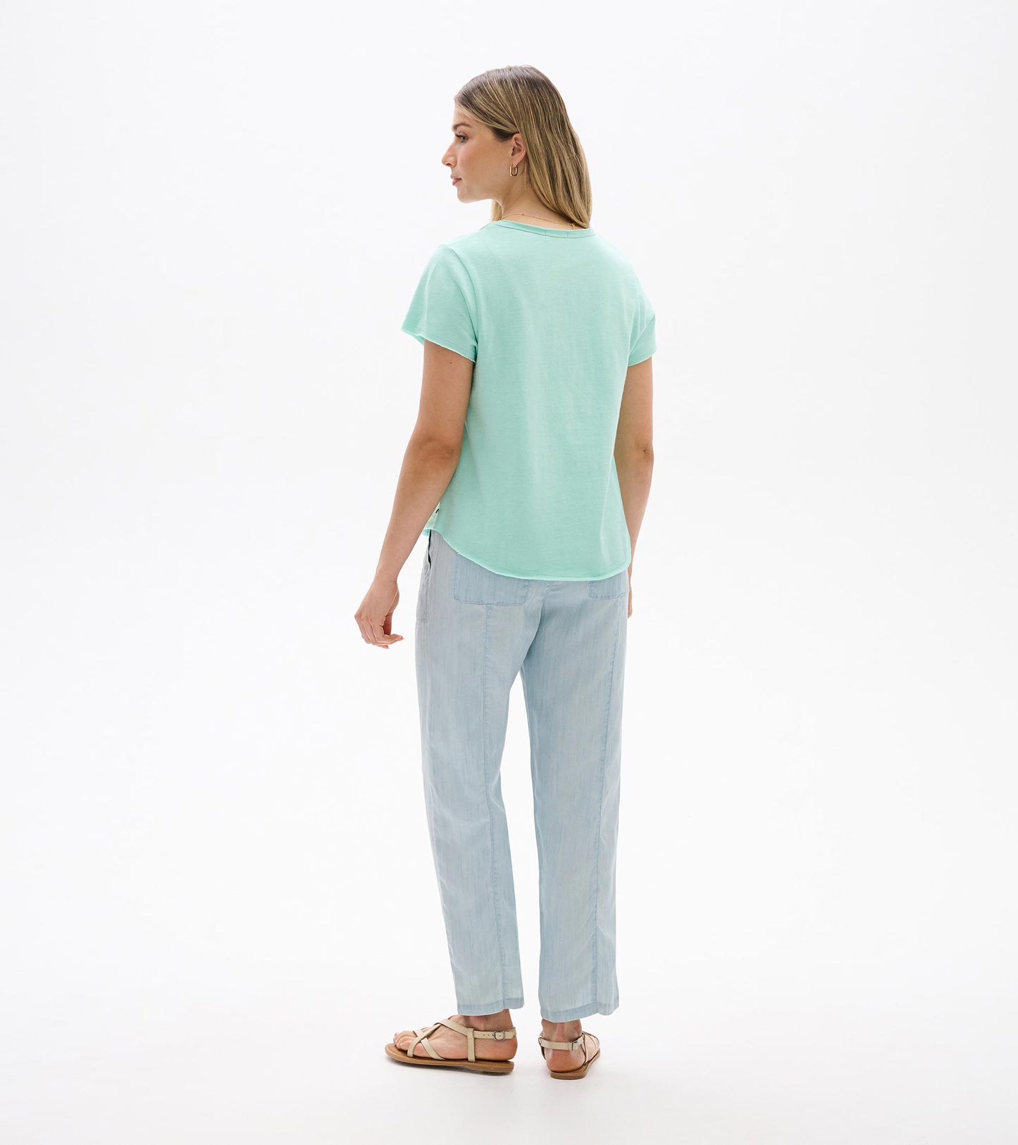 T-shirt à encolure en V Sadie – Verre de mer