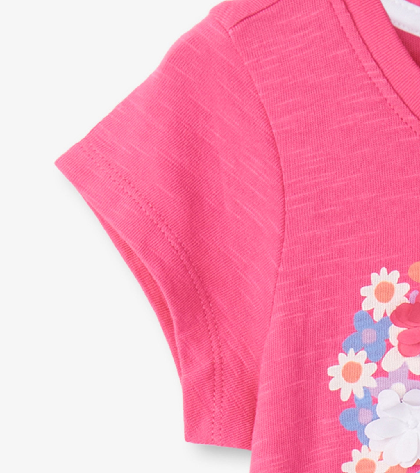 T-shirt noué sur le devant – Cœur de chiffon