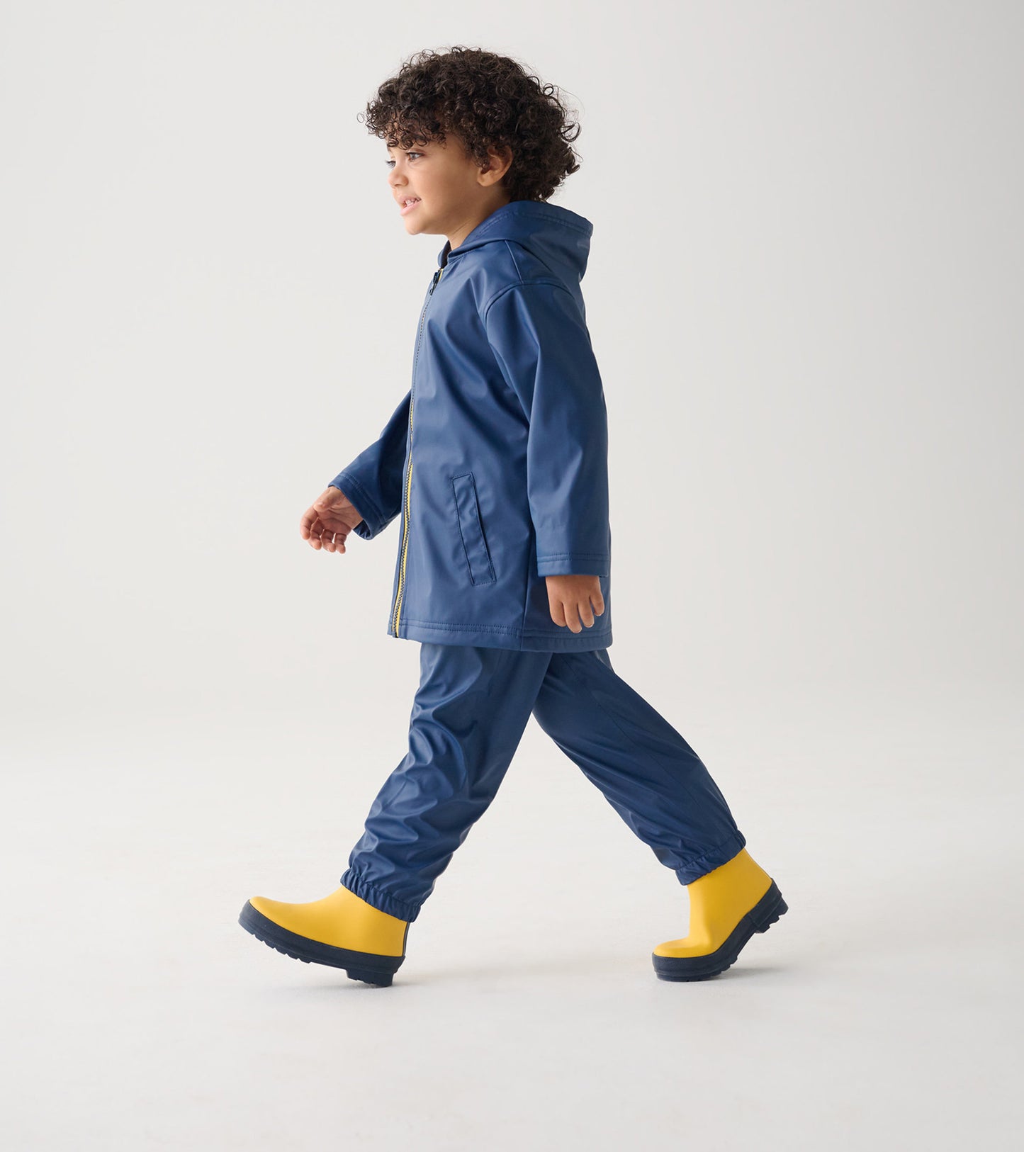 Manteau de pluie pour enfant – Bleu marine et rayures jaunes